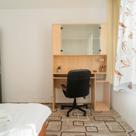 Rustic & Spacious 3Br Apartment Βουκουρέστι Εξωτερικό φωτογραφία